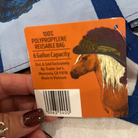 Trader Joe’s Plastic Reusable Shopping Tote Bag 6 Gallon Kentucky Collectible - Picture 11 of 11